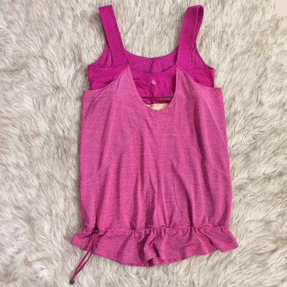 Lululemon athletic top with sports bra. Size 6US - Picture 4 of 8